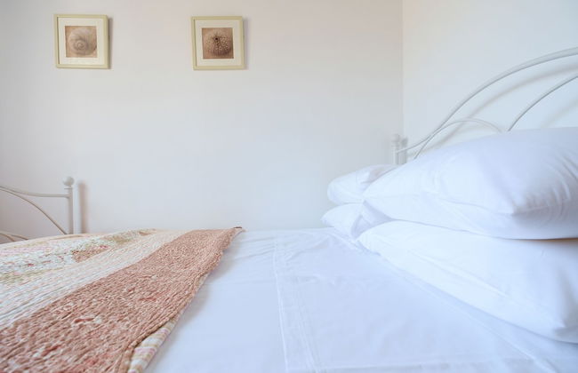 Chill & Relax Home with Pool near Beach - Foto 8