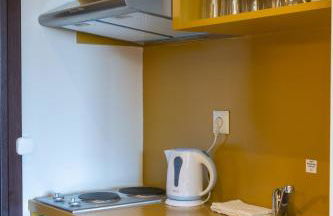 CHROMA Lodge Pikermi - Photo 52