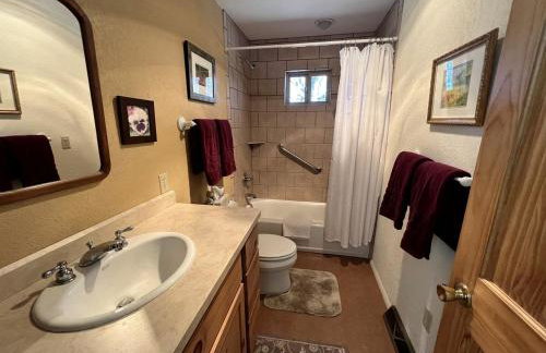 Charming Riverside Vacation Rental with Scenic Mountain Views near Ennis, Montana - Foto 23
