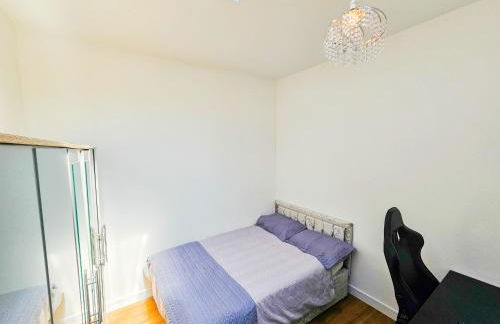 Cleave House - Contractor, Corporate & Leisure - Chic & Stylish - Sleeps 6 - Photo 11