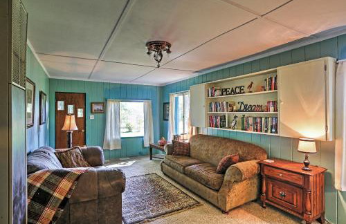 Quiet Durango Farmhouse with Beautiful Yard and Gazebo - Foto 3