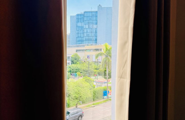JFam Suites - Photo 32