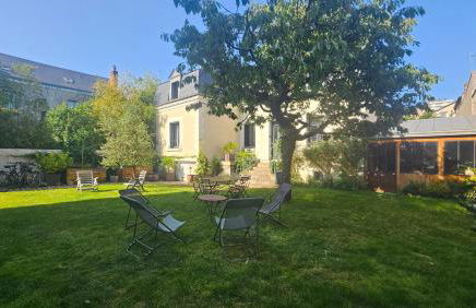 Gite Au Coeur de Tours, familial avec jardin au calme, parking - Photo 5