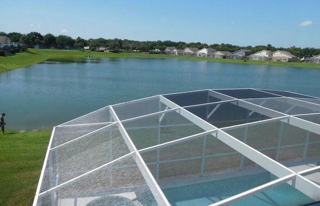 Spacious 6-bedroom Home in Hampton Lakes Perfect for Family Getaways! - Foto 14