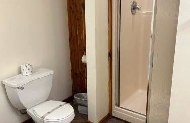 Deluxe Cabin #10 with Jacuzzi on Patoka Lake in Southern Indiana - Foto 8