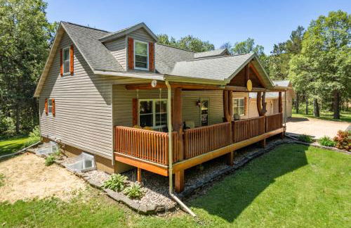 Dog-friendly 6-acre 5BR 3BA home, game room, deck, Wisconsin Dells 10min - Foto 40