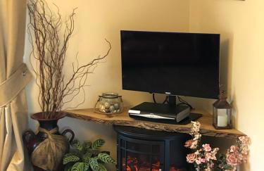 Moneydarragh Cottage with uninterrupted mountain and sea views- Hot tub available for hire at extra cost - Photo 17