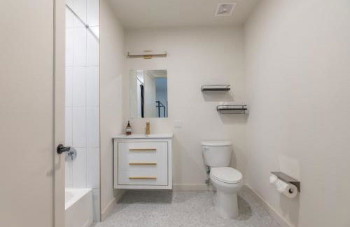 Rosy Retreat with NYC Views by the train, Free Parking, 3 beds, 20 Percent OFF 7 days - Foto 13