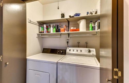 2 Mi to Mi-Wuk Village Cabin with Large Deck - Foto 20