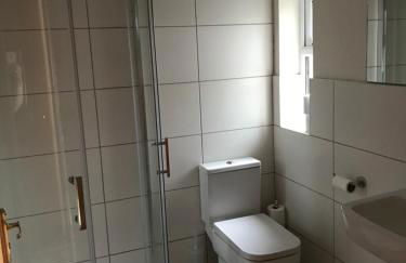 Spacious 5 double bed bedroom bungalow near Belfast - Foto 10