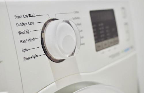 Spacious 3 bedroom Home w Parking in Farnborough - Foto 14