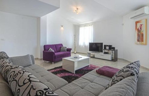 Cozy Home In Pula With Wifi - Foto 14