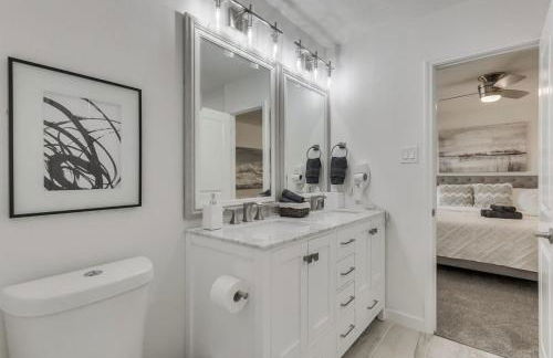 Luxury Home with 5 Bedrooms and Private Pool - Foto 36