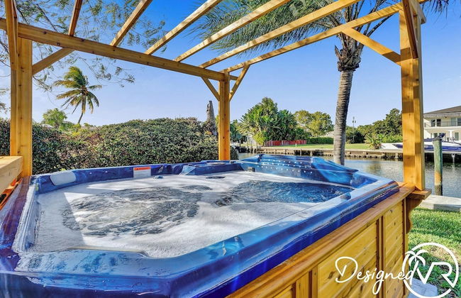 Amazing 7 BR Villa With Heated Pool Near the Beach - Photo 59