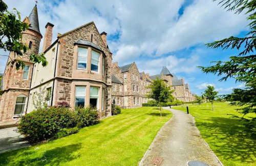 Great Glen Townhouse Inverness - Entire 3 Story Townhouse - Photo 33