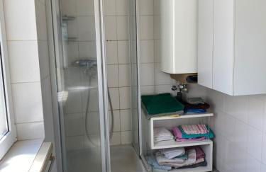 Modernes Stadthaus im Zentrum, 10 Betten 3 Schlafzimmer - Photo 7