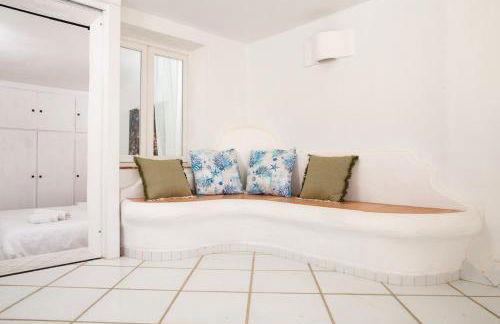 Steps from the Beach with views and big patio! - Photo 13