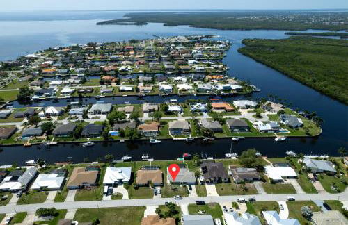 House With A Boat - Boat, Heated Pool, Kayaks - Foto 2