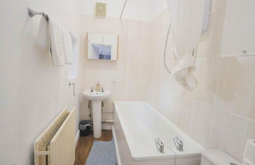 Lovely One bedroom flat in St Michael's Hill - Photo 10
