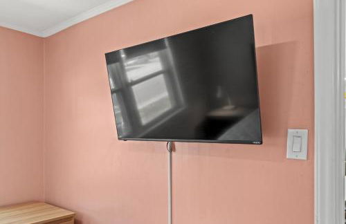 Sunshine House #2-Selfie-Friendly - Steps to Beach - Foto 63