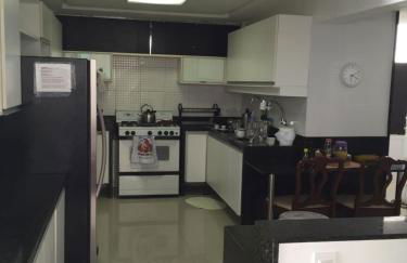 Extraordinary Seafront Apartment - Photo 14