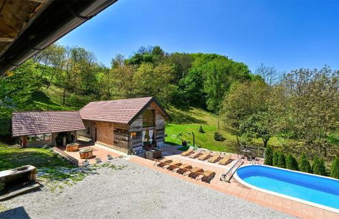 5 Bedroom Awesome Home In Novi Marof - Foto 2