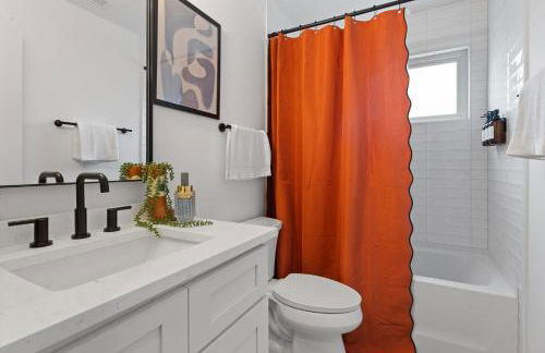 Cozy & Modern House in the Heart of Raleigh - Foto 27