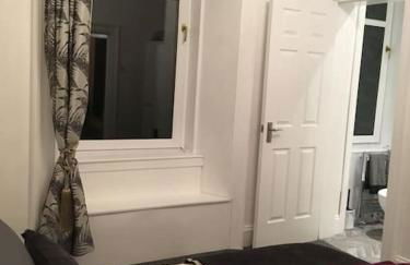 Beautiful 2 double bedrooms, 2 baths apartment - Photo 2