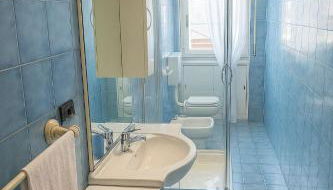 Aurora Apartment Sanremo - Photo 5, towels, Shower