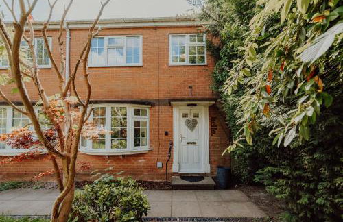 NovaCrest - Stylish 3 Bedroom with Parking - Sleeps 5 - Foto 29