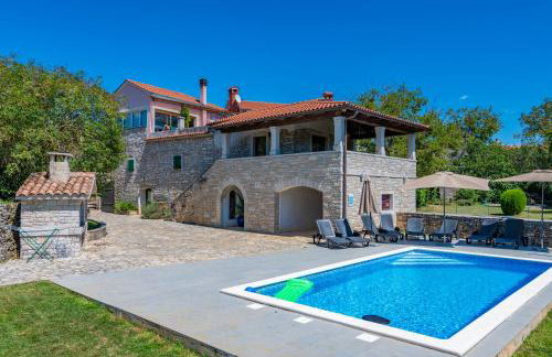 Villa Lastavica pod Ruzon, two beautiful villas in the heart of Istria - Photo 18