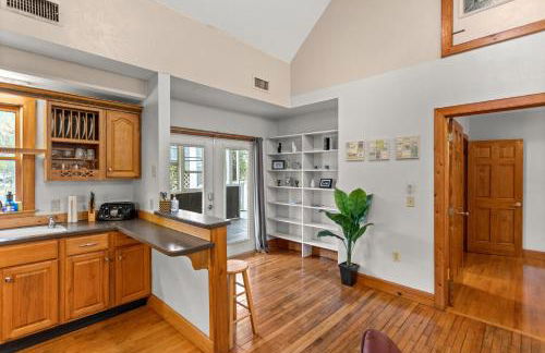 Cozy Townhome Near UF Campus - Foto 5