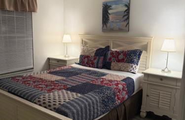 SOLANA 7 Bed Rooms FAMILY VACATION VILLA-Private Pool and SPA - Photo 30