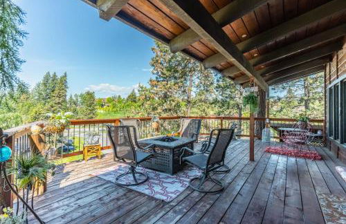 Hilltop Hideaway - Photo 2