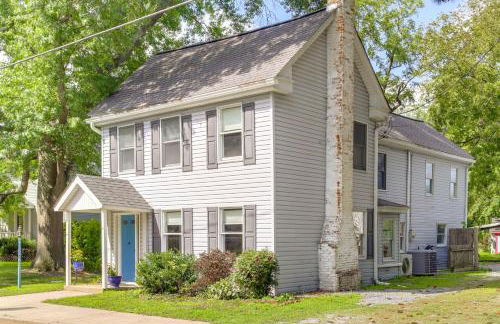 Charming Victorian Farmhouse on Historic Main St - Foto 27