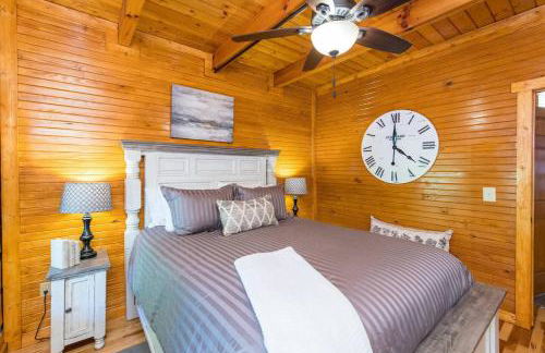 Big Boulder-Hot Tub, WiFi, Firepit, Arcade, Hiking - Foto 30