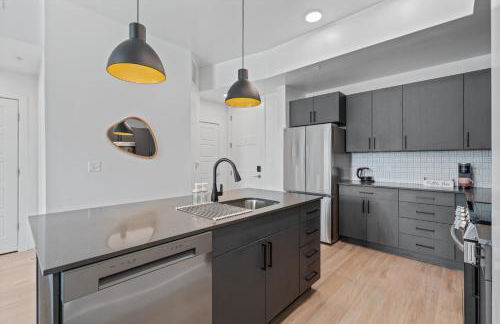 2BR and 2BA Near Events, Dining, and TRAX - Foto 17