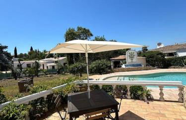 Charming swimming pool villa - Photo 23