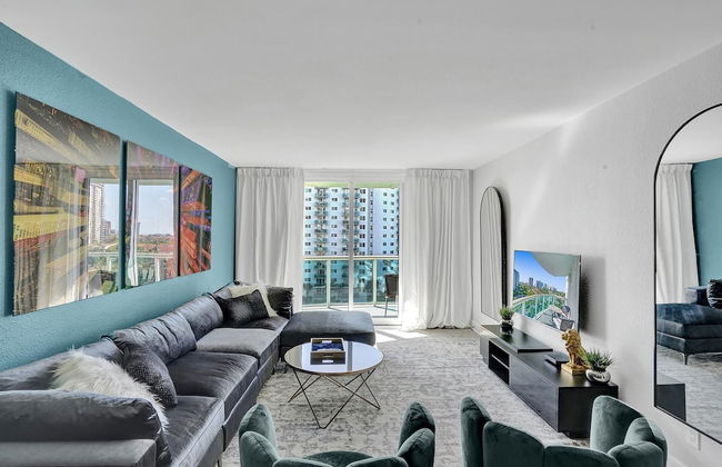Sunny Isles 4 Bedrooms on the beach - Foto 17