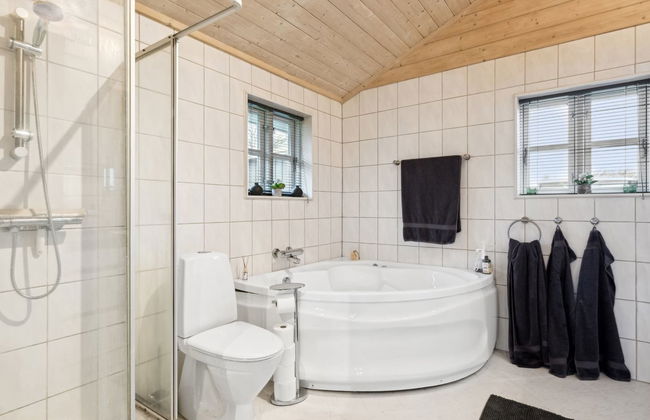 "Anemarie" - 400m from the sea - Photo 8