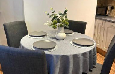 Stylish Townhouse in Leamington with parking - Foto 7