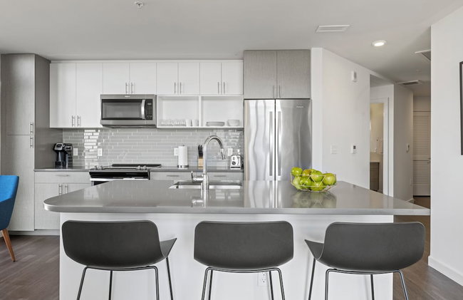 Placemakr Marymount Ballston - Photo 64