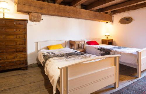 Studio médiéval au cœur du village, proche commerces - FR-1-489-605 - Foto 12