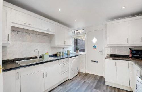 NEW! 4BR in Stafford Place - Foto 13