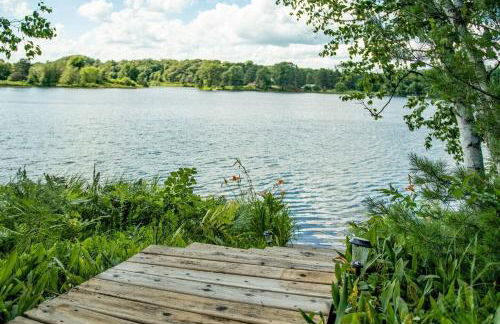 3BR waterfront lake house with dock, gazebo, boats - Foto 20