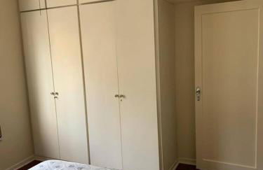 Apê Retrô com Wi-Fi e Vaga - 350 m da Praia da Enseada - Foto 21