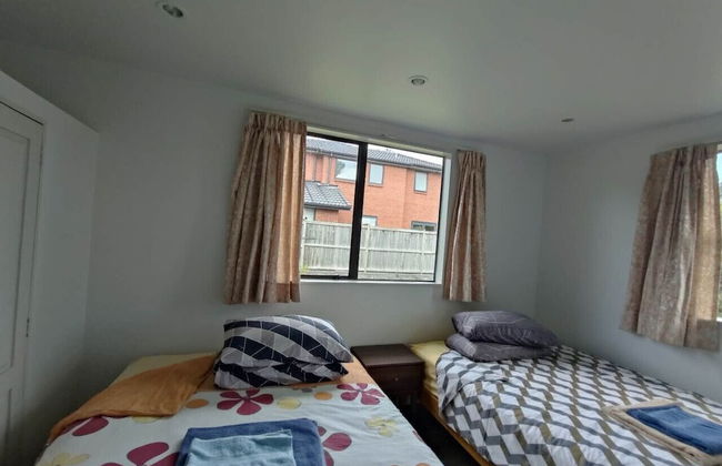 4 double and 2 Sofa Beds in 2 Bedroom - Photo 4