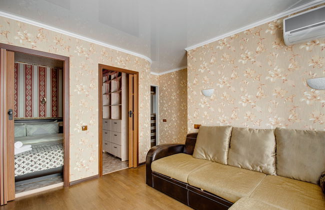 Apartment on Yunykh Lenintsev - Foto 17