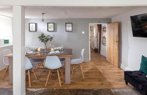 Hurst Cottage - Photo 4