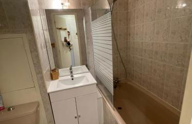 Risoul 1850 studio Résidence LesFlorins2 pour 4 pers avec accès direct sur les pistes - Foto 12